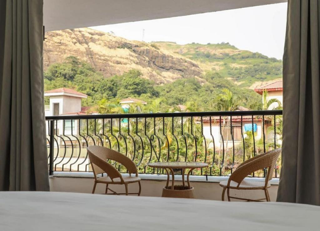 Aqua Villa Luxury Home Stay Lonavala Exteriör bild