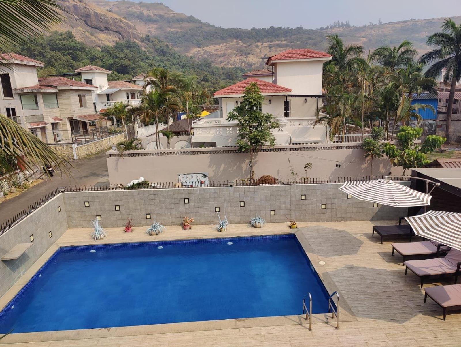 Aqua Villa Luxury Home Stay Lonavala Exteriör bild